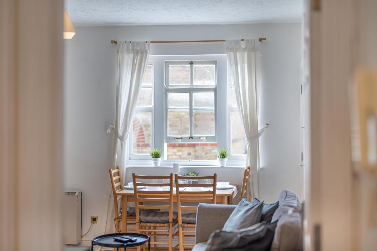 Stansted Airport & Bishops Stortford Town Centre Professional Apartment Бішопс-Стортфорд Екстер'єр фото