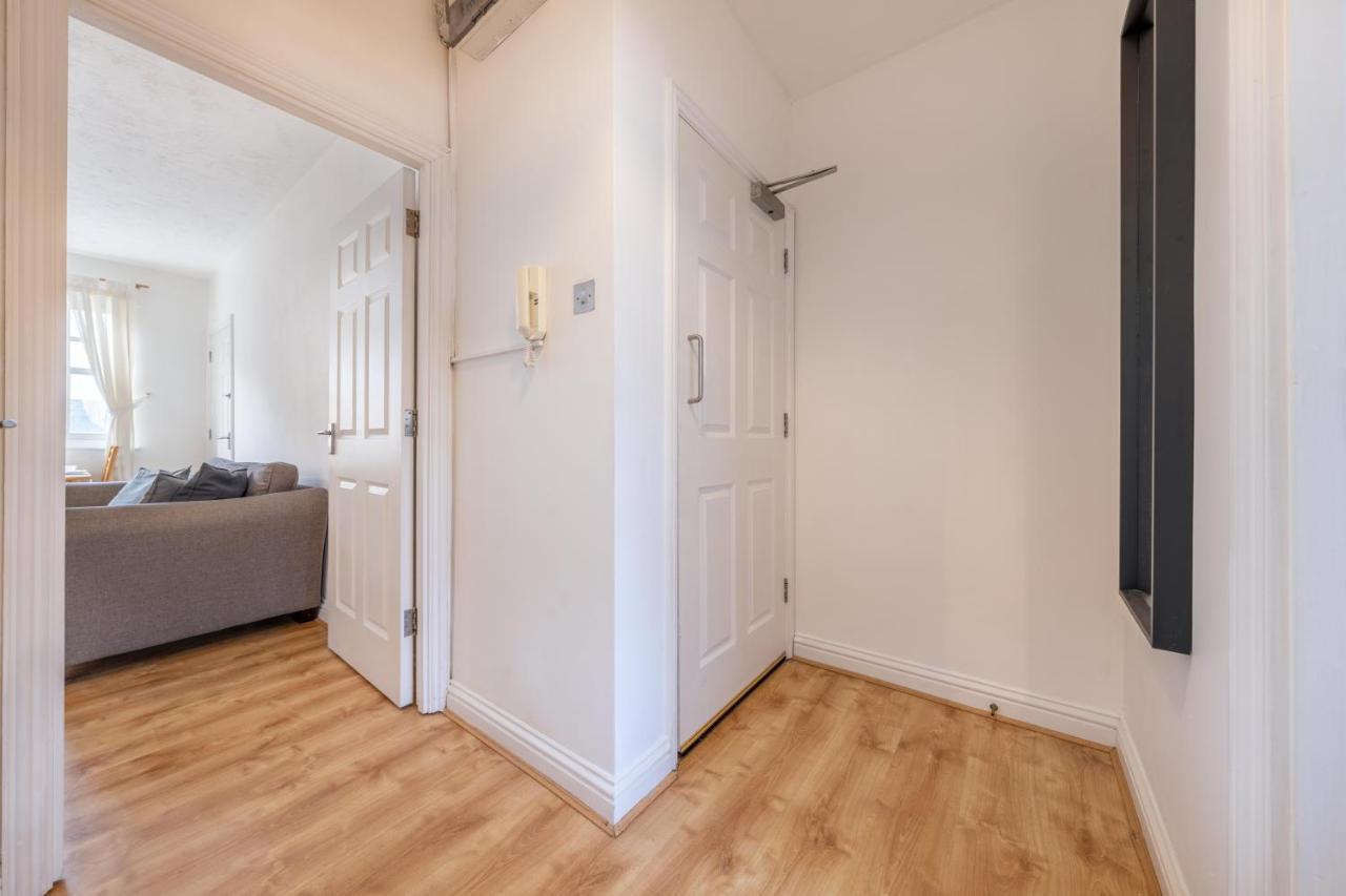 Stansted Airport & Bishops Stortford Town Centre Professional Apartment Бішопс-Стортфорд Екстер'єр фото